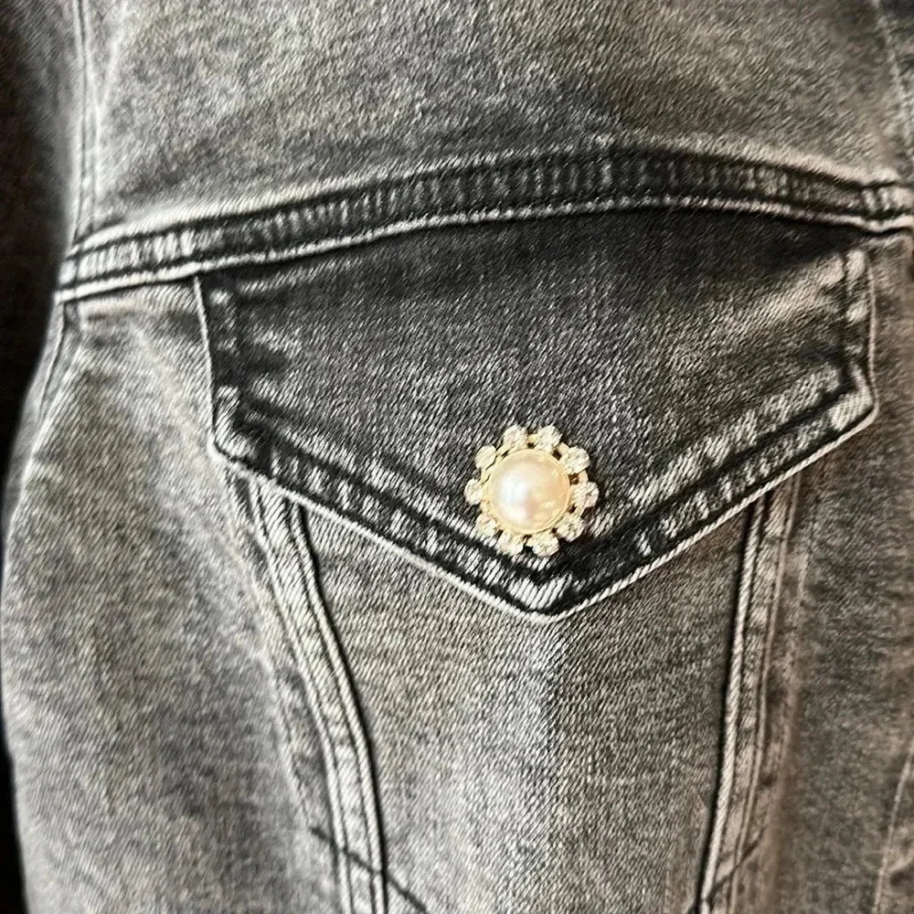 Express gorgeous embellished